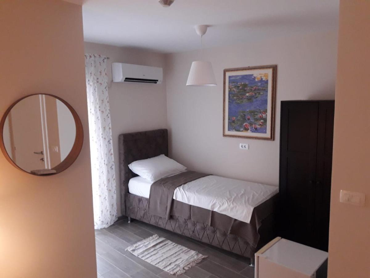 Отель Portofino - Free Parking Мостар Экстерьер фото